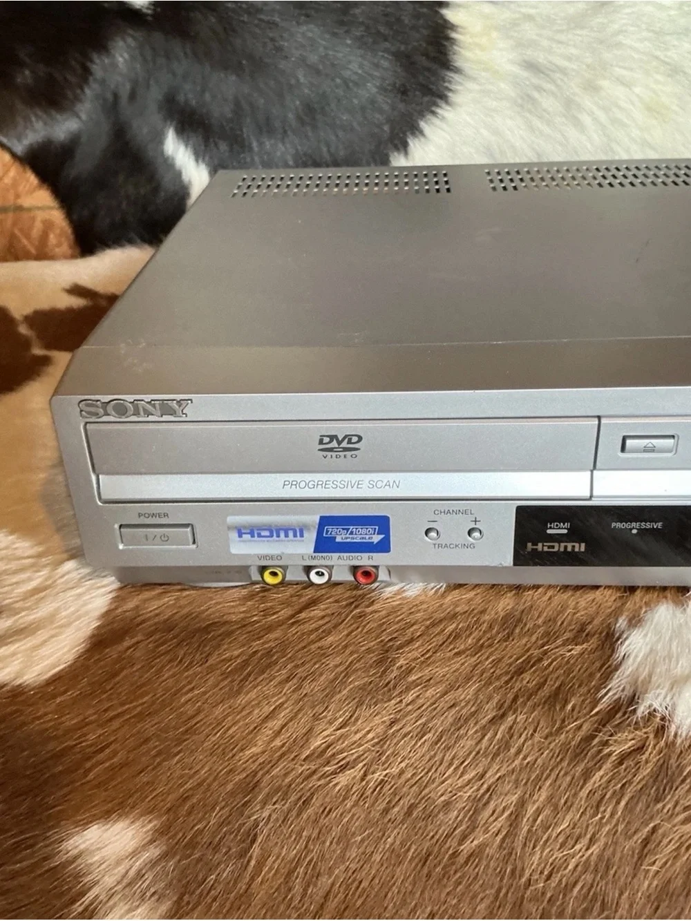Sony SLV-D570H Combo DVD VHS VCR Player / Recorder 4 Head Hi-Fi description